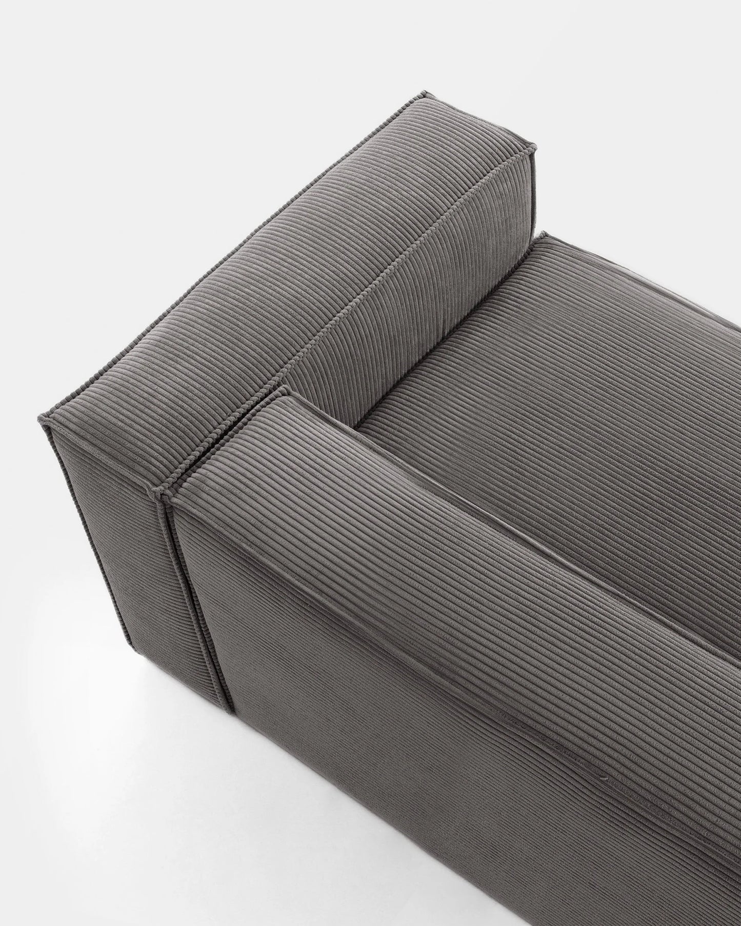 
                  
                    KORDSCHI - 3-Sitzer Sofa mit grauem Kord
                  
                