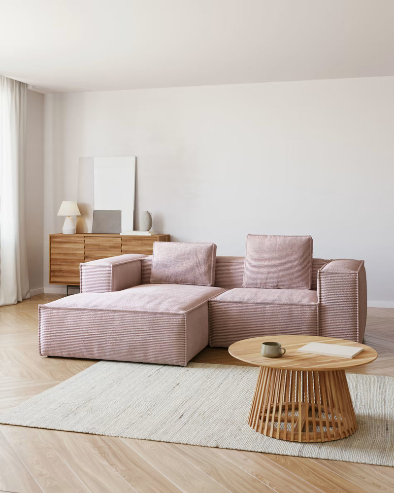 
                  
                    KORDSCHI - 2-Sitzer Sofa mit altrosa Kord und Chaiselongue
                  
                