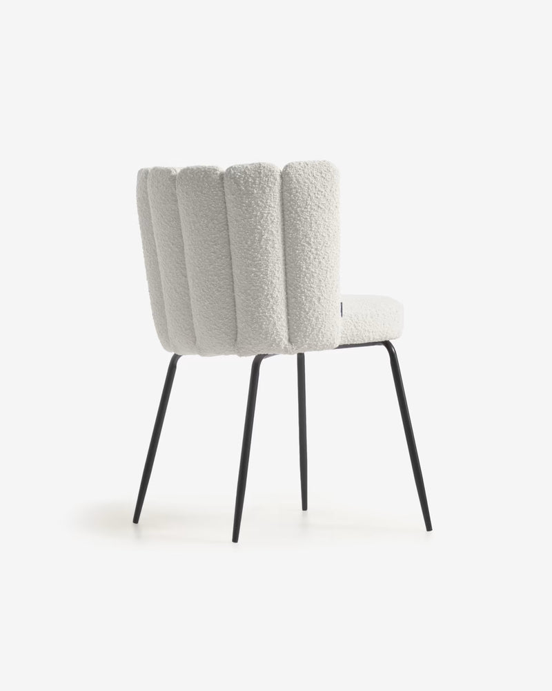 
                  
                    MACY - Stuhl im Lammfellstil weiß und schwarzem Metall
                  
                