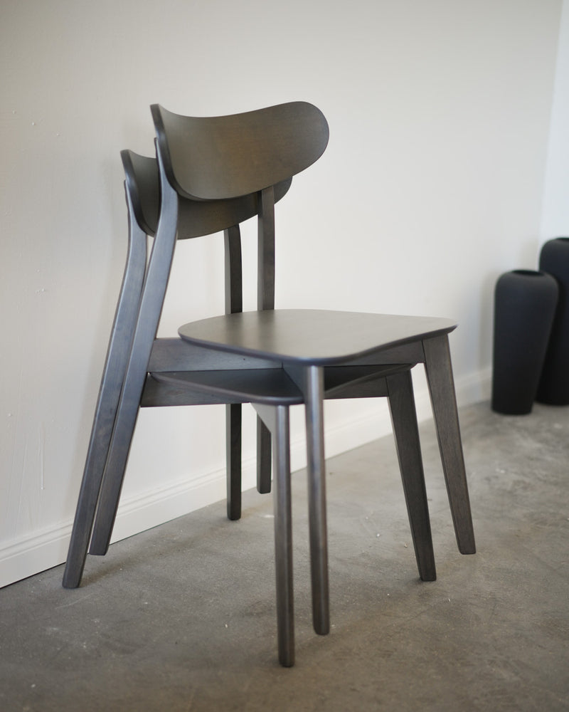 
                  
                    CELINE - Stuhl aus Eschenfurnier und massivem Kautschukholz dunkelbraun
                  
                