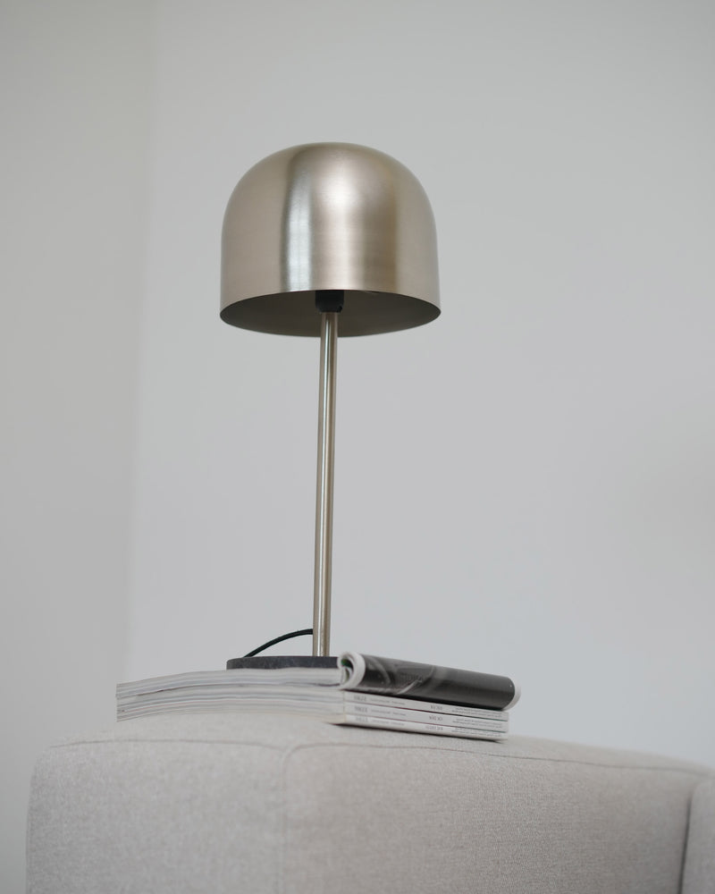 
                  
                    FULANO - Tischlampe mit Marmorsockel
                  
                