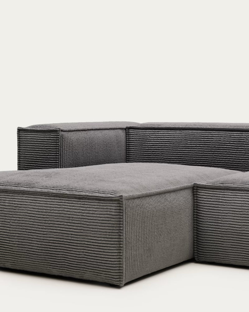 
                  
                    KORDSCHI - 4-Sitzer Sofa mit grauem Kord und Chaiselongue
                  
                