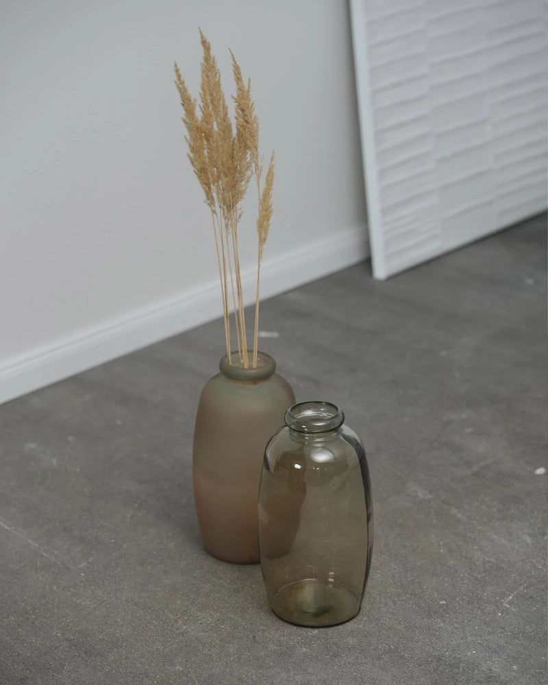 
                  
                    SOMAI - Vase aus 100% recyceltem Altglas
                  
                