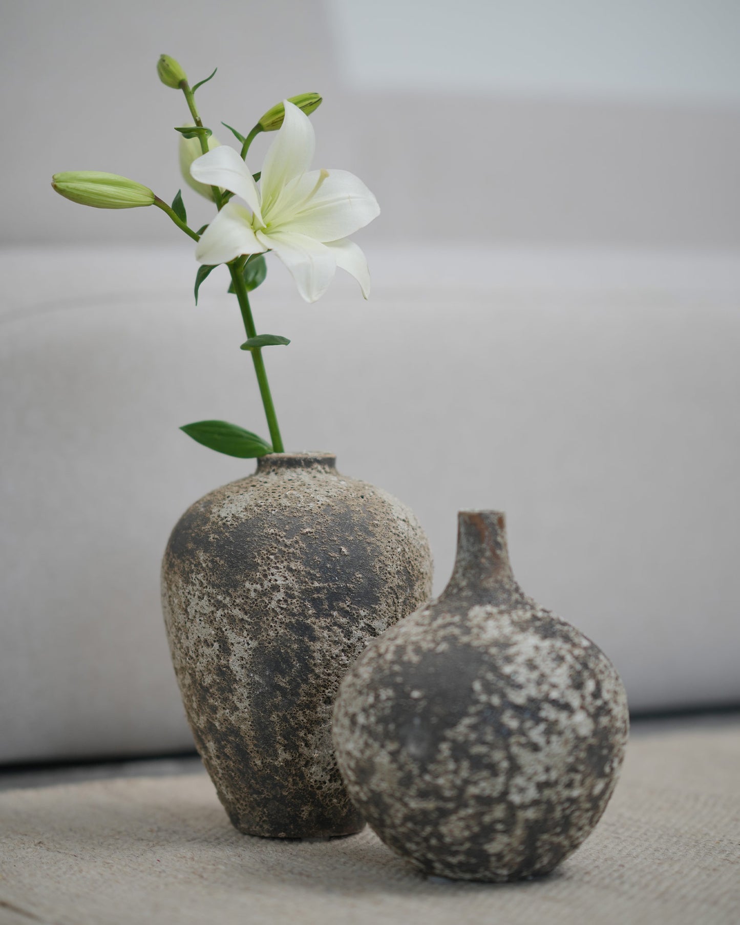
                  
                    MAYA - natürliche Vase mit Textur 28cm
                  
                